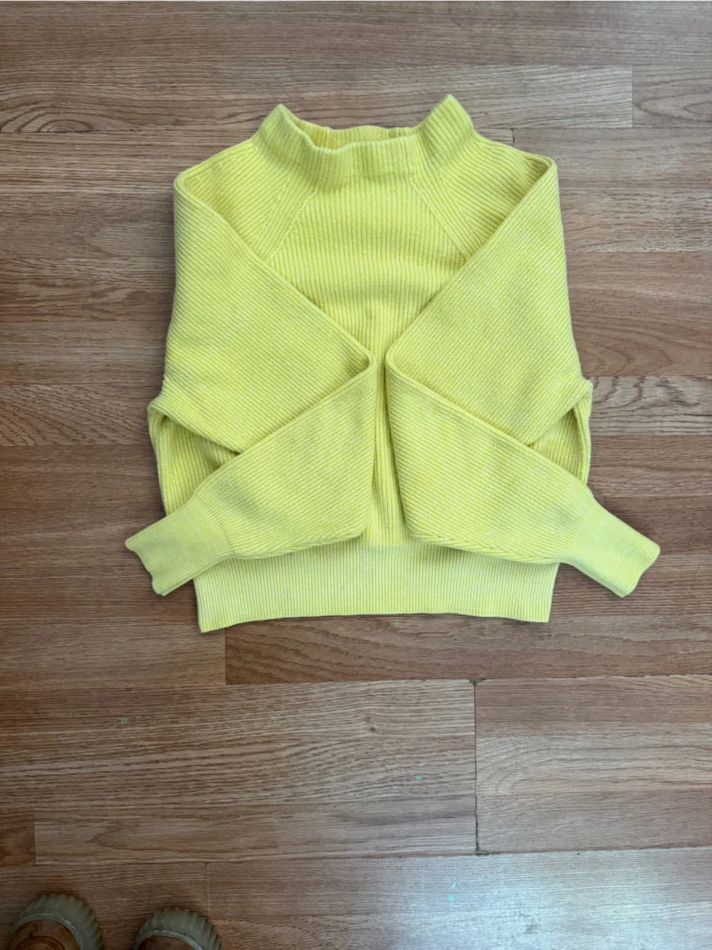Free People Lemon Pop To Good Sweater Sz Small
